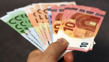 Dlaczego warto wymieniać euro w serwisie wymiany walut?