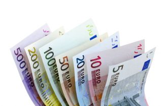 Raport UHY: Kredyty bankowe dla przedsiębiorstw europejskich o 25% niższe niż przed kryzysem finansowym