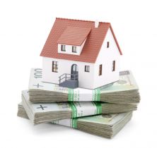 Kredyt hipoteczny w wakacje: więcej wniosków, w praktyce może być dłużej